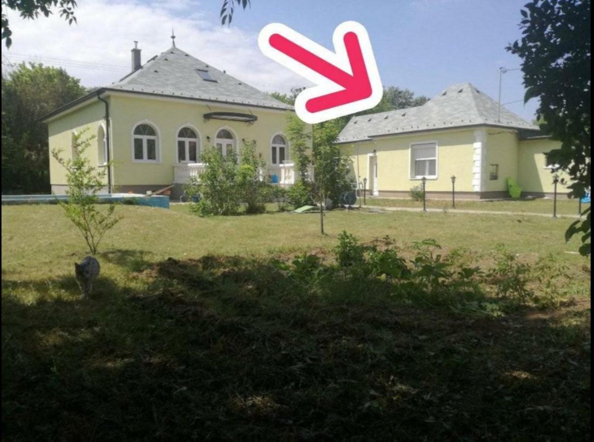 Small House In Green Area Budapest Exterior photo